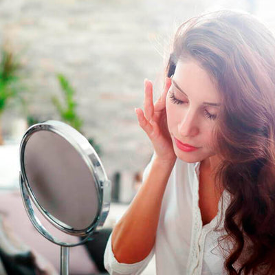 Aspecto Cansado: 5 trucos para iluminar tu piel